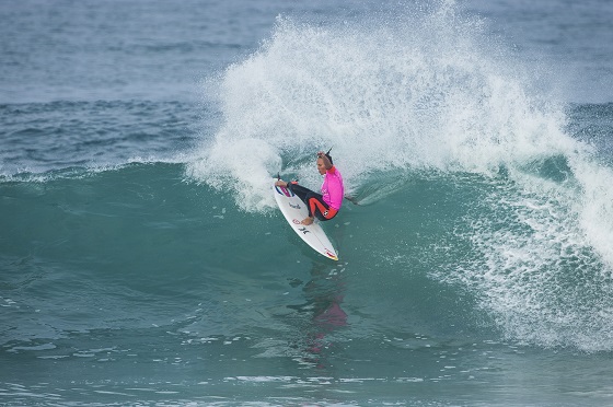 Carissa Moore (HAW), reigning two-time ASP Women's World Champion, into the Quarterfinals of the Roxy Pro France. Image: ASP / Poullenot