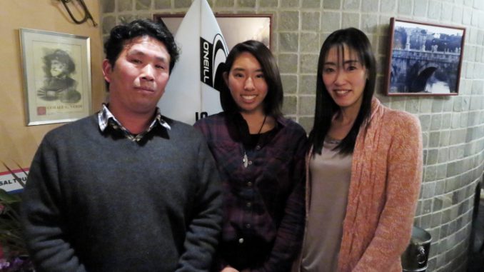 祝勝会が東京青山で行われ両親と３人で参加した美乃里