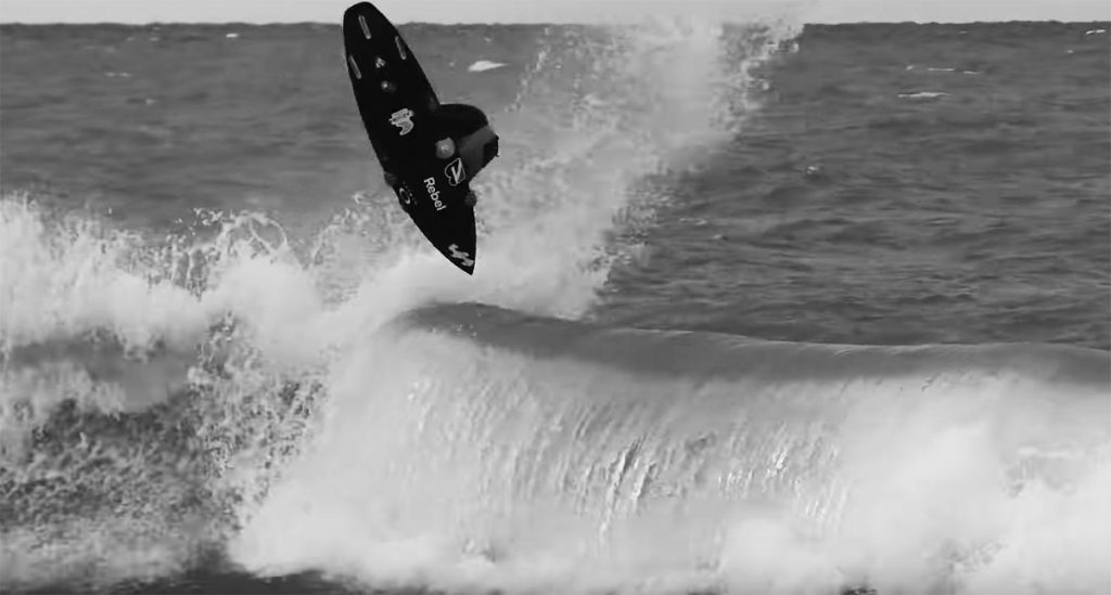 イタロ・フェレイラが最新映像で魅せる、スモール・コンディションでの