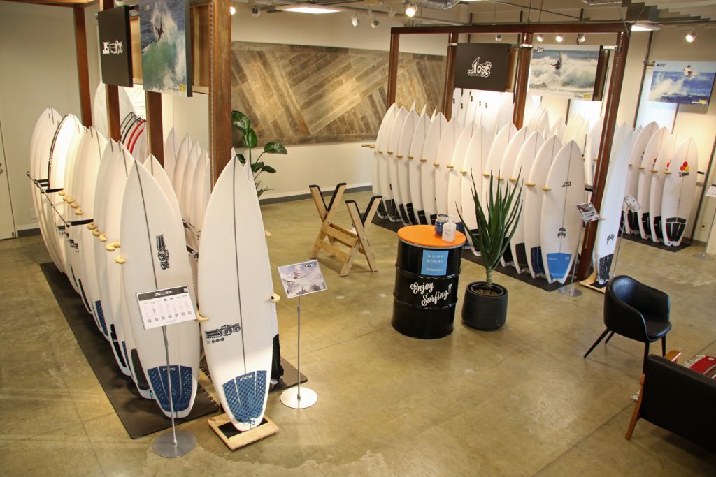 ムラサキスポーツの「SURF GARDEN」がサーフボードのサブスク
