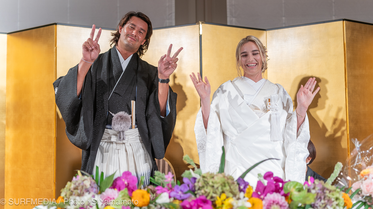 日本移籍のコナー・カラサワ・オレアリーとステファニーの結婚披露 日本移籍のコナー・カラサワ・オレアリーとステファニーの結婚披露